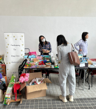 parent
                      helpers garage sale